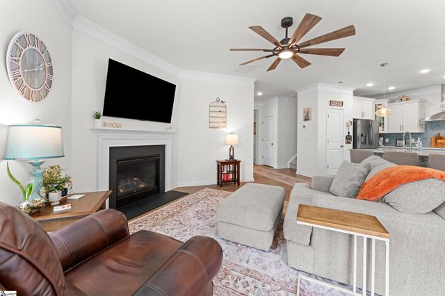 649 Columbus Circle, Simpsonville, SC 29680