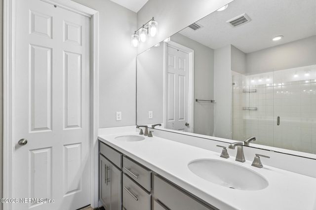 5114 ANGEL LAKE Drive, Jacksonville, FL 32218