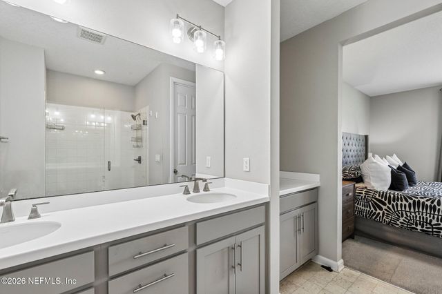 5114 ANGEL LAKE Drive, Jacksonville, FL 32218