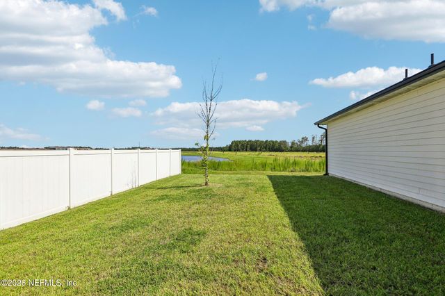5114 ANGEL LAKE Drive, Jacksonville, FL 32218
