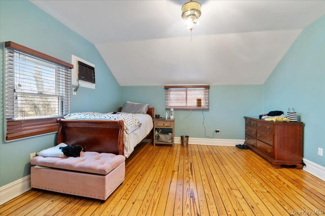 136 Linden Street, Woodmere, NY 11598