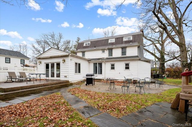 136 Linden Street, Woodmere, NY 11598