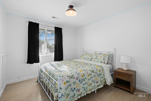 6646 S Ruddsdale Ave, Boise, ID 83709