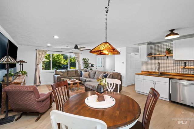 6646 S Ruddsdale Ave, Boise, ID 83709