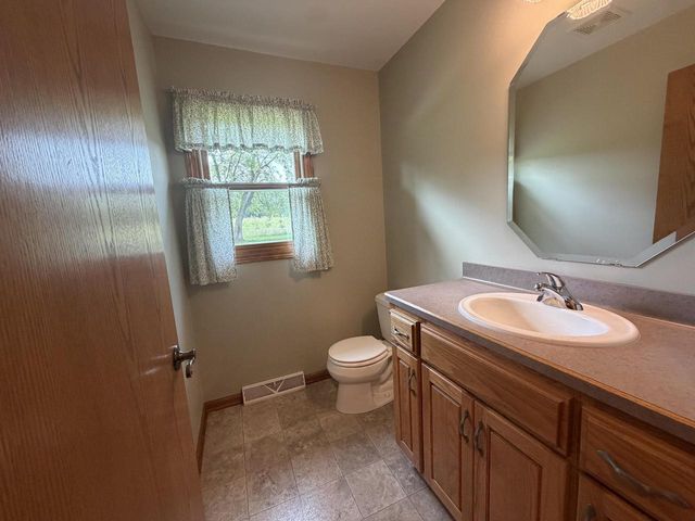 2135 Sherman ROAD, Jackson, WI 53037