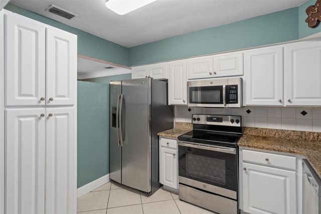9812 51ST AVENUE N, St Petersburg, FL 33708