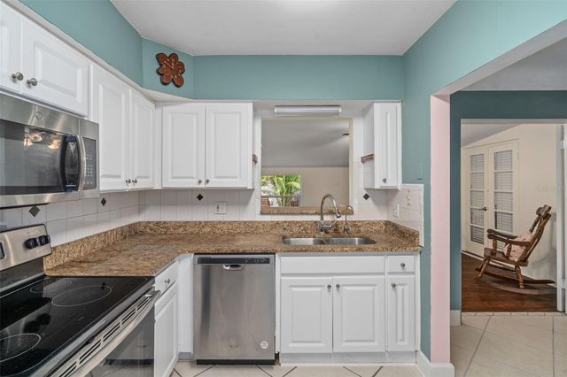 9812 51ST AVENUE N, St Petersburg, FL 33708