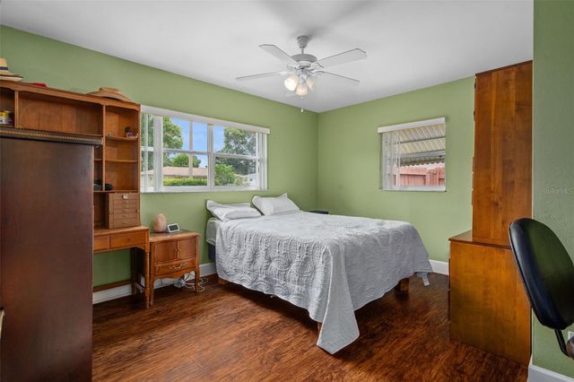 9812 51ST AVENUE N, St Petersburg, FL 33708