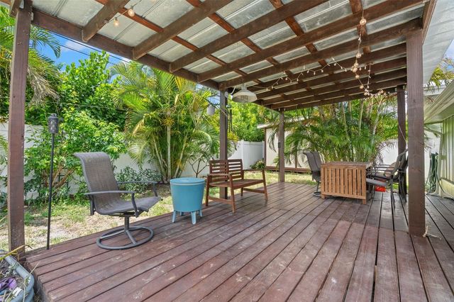 9812 51ST AVENUE N, St Petersburg, FL 33708