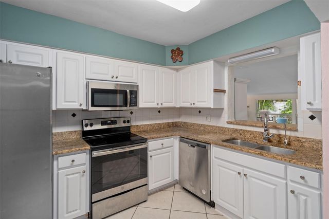 9812 51ST AVENUE N, St Petersburg, FL 33708