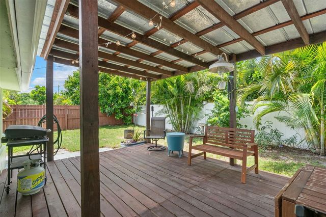 9812 51ST AVENUE N, St Petersburg, FL 33708