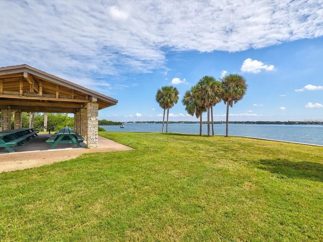 9812 51ST AVENUE N, St Petersburg, FL 33708