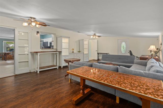 9812 51ST AVENUE N, St Petersburg, FL 33708