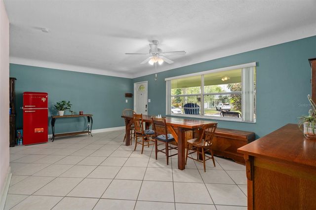 9812 51ST AVENUE N, St Petersburg, FL 33708