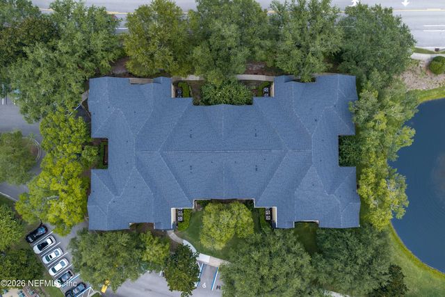 7800 POINT MEADOWS Drive 134, Jacksonville, FL 32256