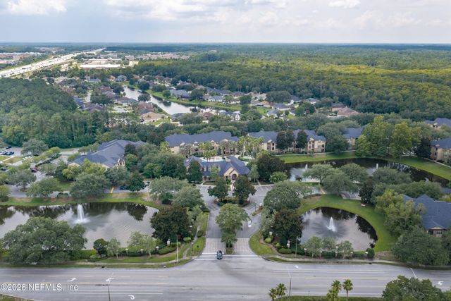 7800 POINT MEADOWS Drive 134, Jacksonville, FL 32256