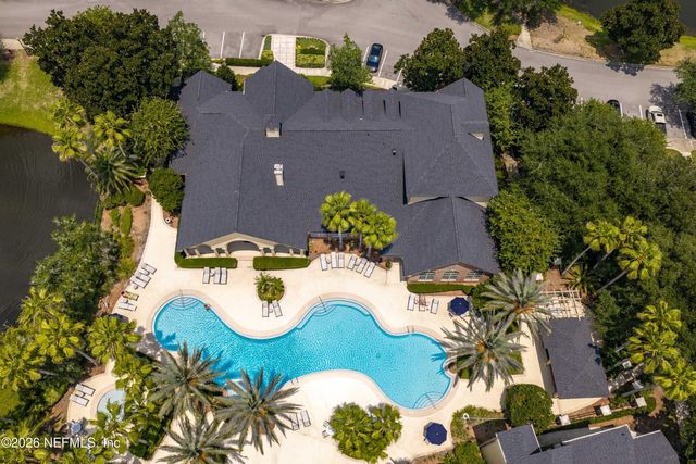 7800 POINT MEADOWS Drive 134, Jacksonville, FL 32256