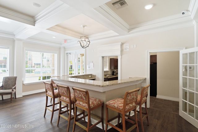 7800 POINT MEADOWS Drive 134, Jacksonville, FL 32256