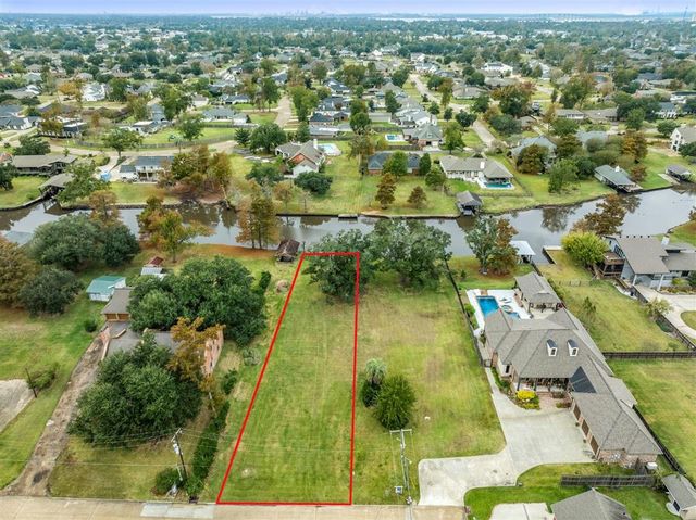 3904 Buccaneer Lane, Lake Charles, LA 70605