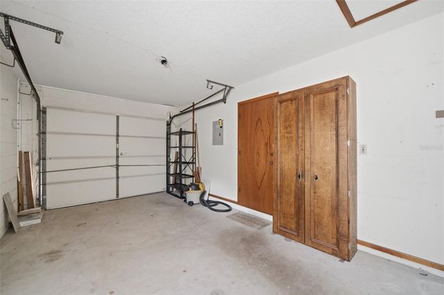 7632 LAKESIDE WOODS DRIVE, Orlando, FL 32810