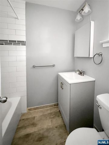 115 Laurel Street 6, Ridgefield Park, NJ 07660