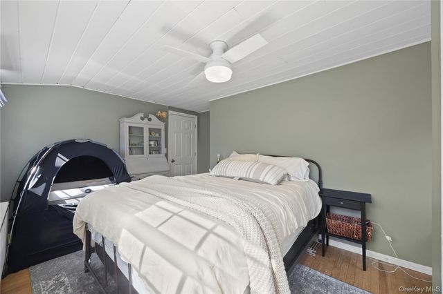 30 Smokey Hollow Court, Carmel, NY 10512