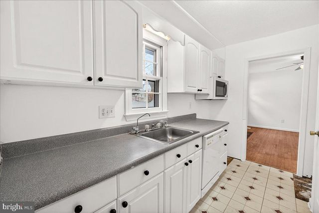 10009 YORK DR, Ijamsville, MD 21754