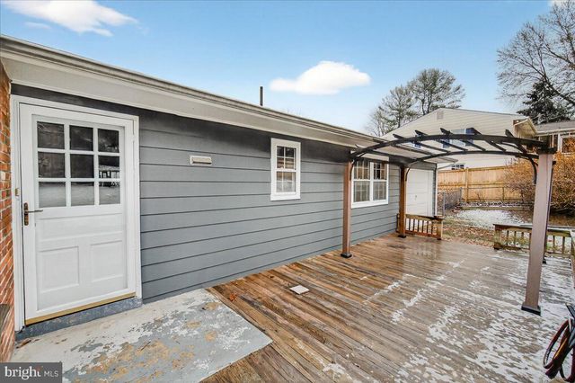 10009 YORK DR, Ijamsville, MD 21754