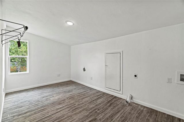 223 E Juniper Lane, Mustang, OK 73064