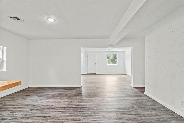 223 E Juniper Lane, Mustang, OK 73064