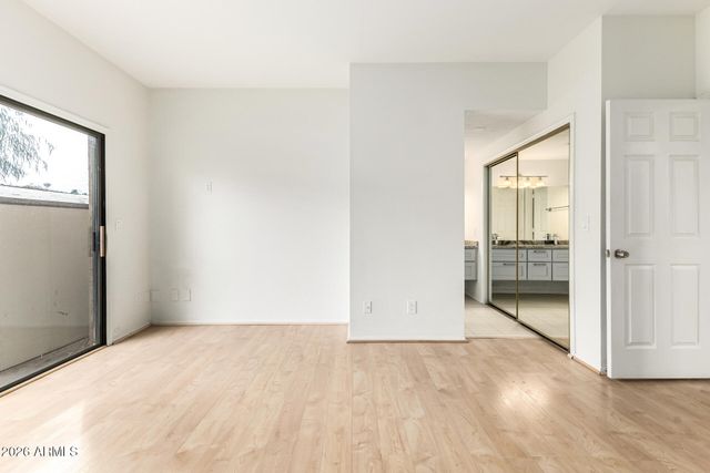 2045 N SUNSET Drive, Chandler, AZ 85225