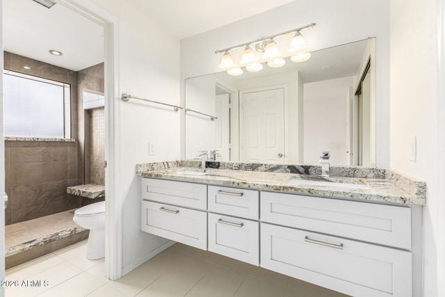 2045 N SUNSET Drive, Chandler, AZ 85225