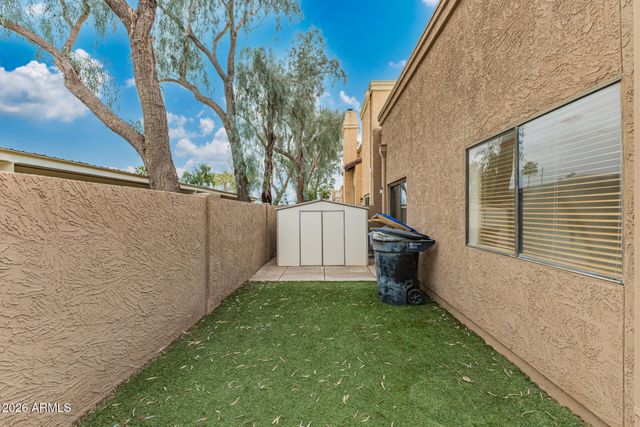 2045 N SUNSET Drive, Chandler, AZ 85225