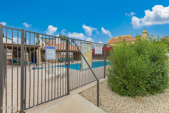 2045 N SUNSET Drive, Chandler, AZ 85225