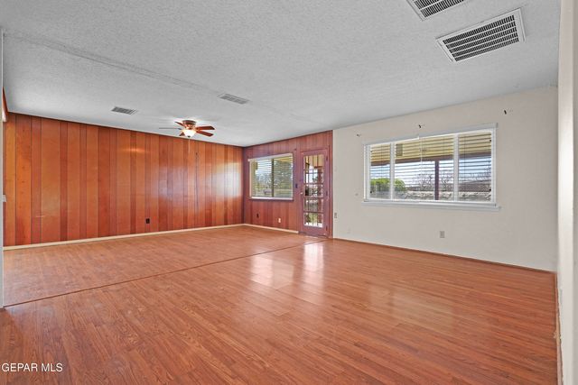 7316 Clemente Avenue, El Paso, TX 79912