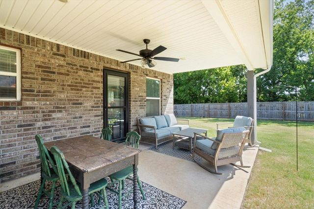 411 Aster Street, Centerton, AR 72719