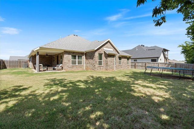 411 Aster Street, Centerton, AR 72719