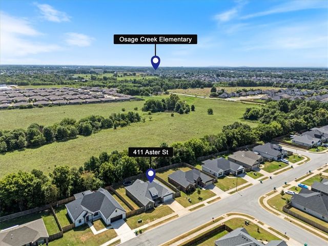 411 Aster Street, Centerton, AR 72719