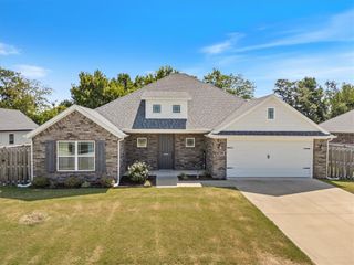 411 Aster Street, Centerton, AR 72719