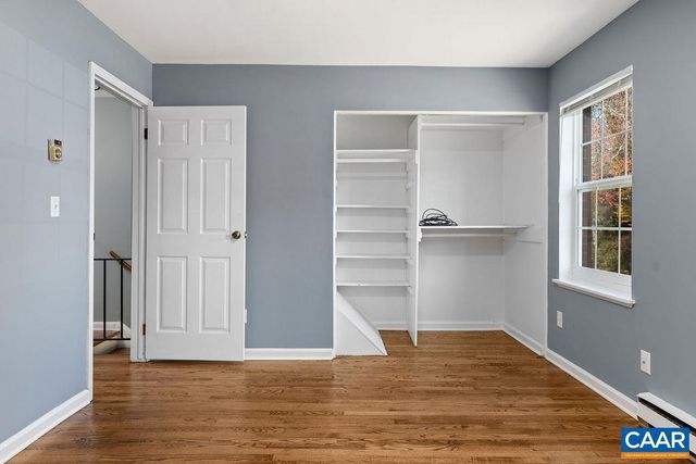 904 ROCK CREEK DR, Charlottesville, VA 22903