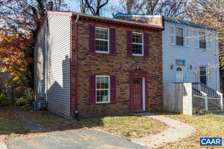 904 ROCK CREEK DR, Charlottesville, VA 22903