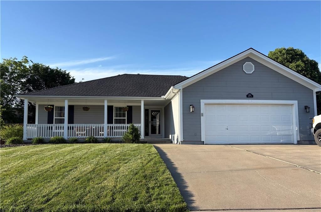 11912 White Oak Street, Peculiar, MO 64078