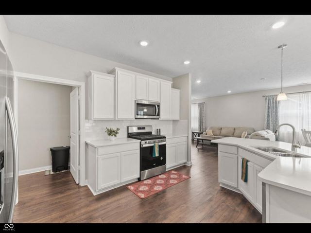 9073 Lieven Street, Avon, IN 46234