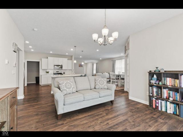9073 Lieven Street, Avon, IN 46234