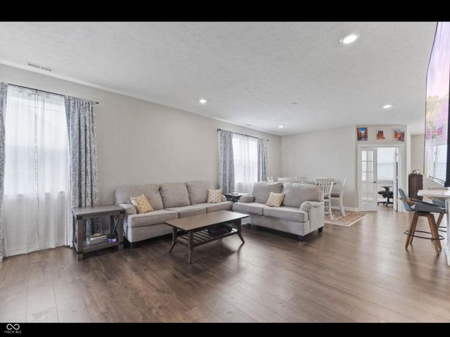 9073 Lieven Street, Avon, IN 46234