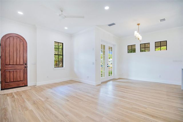 136 E ESTHER STREET B, Orlando, FL 32806