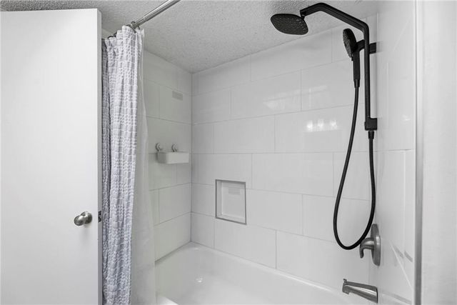 7449 Ann Avenue, Kansas City, KS 66112