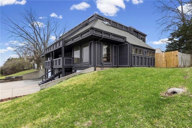 7449 Ann Avenue, Kansas City, KS 66112