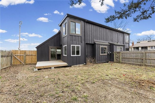 7449 Ann Avenue, Kansas City, KS 66112