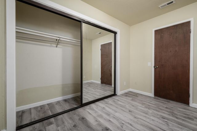 9244 Rogers Rd, Sacramento, CA 95829
